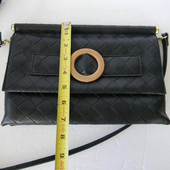 STEVE MADDEN BLACK WOVEN CLUTCH CROSSBODY O-RING DETAIL - Picture 4 of 9